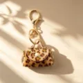 Porte-clés en peluche léopard mini sac à main faux poils de veau pendentif accessoire élégant - Avec Porte-clés / Café Clair