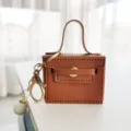 Porte-clés mini sac à main en cuir marron avec pendentif perle mignon charme cadeau - Café