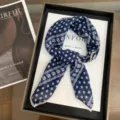 Vintage Blumen Baumwoll kleines quadratisches Tuch, dunkelblaue Halstuch Stirnband für Damen. - 68x68cm / Navy kleine Blume