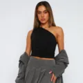 Donna solido una spalla arricciato Crop Top elegante casuale senza maniche slim fit top - XS / Nero