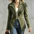 Vue de détail de la veste frangée en daim pour femme, manteau slim à revers et manches. - Vert Militaire