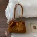 Retro brown suede shoulder tote bag, casual large capacity daily commuting handbag for women. - Brown No Pendant
