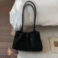 Black minimalist shoulder tote bag, stylish vintage casual daily commuter handbag for women. - Black without Pendant