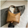 Women vintage brown bucket shoulder bag stylish PU leather crossbody bag for autumn winter - No Pendant / Khaki