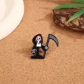 Χαριτωμένη καρφίτσα σμάλτου grim reaper μεταλλικό αξεσουάρ κονκάρδας, κύρια προβολή. - Δρεπάνι του Θανάτου