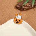 Halloween geest pompoen geëmailleerde broche schattige metalen badge kleding tas decoratie - Geest met Pompoen en Strik