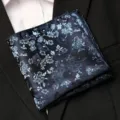 Pochette de costume florale vintage pour homme, mouchoir élégant pour veste et cérémonie. - Vague de l'Égée - Bleu Marine
