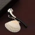 Elegante fermacravatta in metallo argento e nero da uomo accessorio per abito da lavoro - Scatola regalo / Pipa (Bianco e Nero)