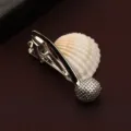 Fermacravatta argento da uomo vista dettaglio, elegante accessorio per abito da business. - Scatola regalo / Pipa d'Argento