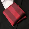 Pochette de costume à carreaux rouge et noir pour homme mariage smoking accessoire élégant. - Style à Carreaux Rouge et Noir H001