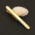 Pasador de corbata dorado para hombre negocio ropa formal accesorio minimalista elegante metal - Estilo de Celosía de Diamante en el Extremo (New504领带夹)