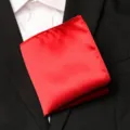 Pochette de costume rouge pour homme en soie mariage élégant marié mouchoir poche. - Style Aspect Satin Rouge Vif