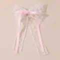 Weißer Spitzen-Schleifen-Haarclip mit rosa Bändern, feines Detail des Ballett-Core-Haar-Accessoires. - Rosa