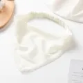 Witte kanten driehoek hoofddoek elastische haarband voor vrouwen stijlvolle haaraccessoire. - Wit