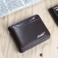 Portafoglio corto in pelle marrone da uomo con zip e scomparti per carte stile vintage. - Caffè Scuro Stile 1