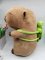 Niedliches Kapibara Plueschtier mit Schildkroeten Rucksack, weiche Stoffpuppe fuer Kinder. - Wasserschwein Mit Schildkröten-Rucksack / 45 cm / Braun / Vakuum-Kompressionsverpackung