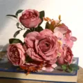 Künstlicher Rosen Blumenstrauß mit Eukalyptusblättern für die Tischdeko Variante. - Altrosa