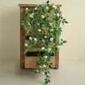Guirnalda de flores artificiales de vid de rosa blanca para decoración de pared interior. - Ramo blanco
