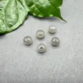 Primo piano di perline in pietra naturale da 8mm con grande foro per accessori di gioielli. - Perla da 8mm (Foro da 3mm) / Agata Grigia