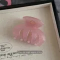 Small pink pumpkin hair claw clip, cute acrylic shark clip for women's daily hairstyling. - 6.5cm Round Spring / Girl Pink