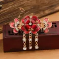 Vintage rote Blumen Haarklammer mit Strass Quasten, elegantes Metall Haarschmuckstück. - Quaste Blume Haarklammer / Rot