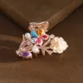 Korean fashion floral hair claw clip with pearls and crystals, compact variant for styling. - Colorful