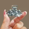 Vintage silver metal hair claw clip, small floral shark clip for stylish daily hair styling. - YZA39-4 / Ancient Silver