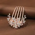 Peineta de pelo con pedrería en oro rosa cristal floral accesorio para moño de mujer. - Flor Blanca Súper Brillante