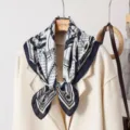 Elegant black and white chain print square silk scarf for women, retro chic neckerchief. - Blue Chain