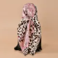 Women leopard print satin square scarf vintage elegant silk-like headwrap fashion new - 90*90cm / Pink