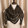 Carre foulard retro en coton et lin avec motif de lettres elegante, chale 90cm vintage. - Lettres Café Noir