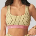 Vierkante hals gestippelde sport-bh met roze ruitband voor yoga fitness en pilates kleding. - S / Tops / Lichtgeel