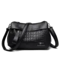 Borsa a tracolla e spalla casual in pelle con motivo coccodrillo per donna nera. - Nero