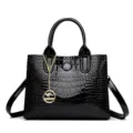 Borsa a mano in pelle verniciata nera da donna, elegante borsa a tracolla con stampa coccodrillo. - 28*12*22 / Nero