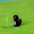 Mini resin black duck figurine cute cartoon style desktop and car decoration 1.7cm - Glossy Solid Color - Black 8 Duck