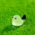 Mini statuetta di uccello verde in resina per giardinaggio paesaggistico e decorazione. - Uccello dalla Coda Lunga / Ciano Luminoso