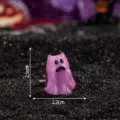 Mini statuetta fantasma rosa carina di Halloween in resina per decorazioni di feste. - Gatto spaventato / Viola