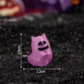 Halloween leuchtend Geist Katze Miniatur Figur süß Harz Handwerk Party Dekoration Ornament - Katze mit verschränkten Händen / Lila