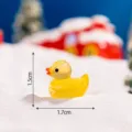Miniature Christmas duck resin figurine ornament, micro landscape DIY decor 1.5x1.7cm - Luminous Glossy Yellow