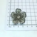 DIY strass bloem patch sprankelende kristallen applicatie gedetailleerd overzicht - Bloemenhart