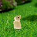 Kleine Harz Dinosaurier Figur fuer DIY Handwerk, niedliches Desktop Ornament 1.9x1.2cm. - Glänzender Oranger Pterosaurier