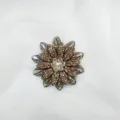 Éblouissant accessoire de fleur en strass 3D pour chaussures, sacs, pinces, vêtements. - Beige