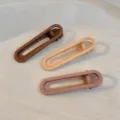 Minimalist Matte Duckbill Hair Clips Set Solid Color Geometric Side Barrettes for Daily Use - Milk Coffee Series