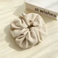 Chouchou de cheveux en tricot scintillant minimaliste pour femmes, accessoire de queue de cheval. - Blanc