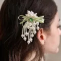 Pince a cheveux perle elegante avec noeud vert et coeur strass pour le quotidien. - Barrette à Cheveux Nœud Glands de Perles / Vert