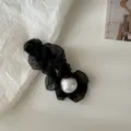 Pince à cheveux en résille noire style coréen avec une grande perle, élégant accessoire. - Noir