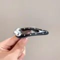 Elegante pinza de pelo de terciopelo negro con lunares y corazón plateado, accesorio bonito. - Pinza de Pelo de Corazón Negro