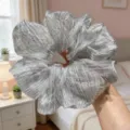 Coletero de malla de lujo con pedrería brillante para mujer, accesorio elegante para el pelo. - Gris claro