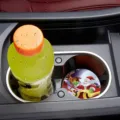 Sottobicchiere di Natale in silicone rotondo tappetino antiscivolo isolamento. - Ricamo Viola (05)
