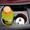 Sous-tasse de voiture de Noël tapis de tasse rond isolation thermique pour table auto. - Sapin de Noël Aquarelle (01) / 7cm
